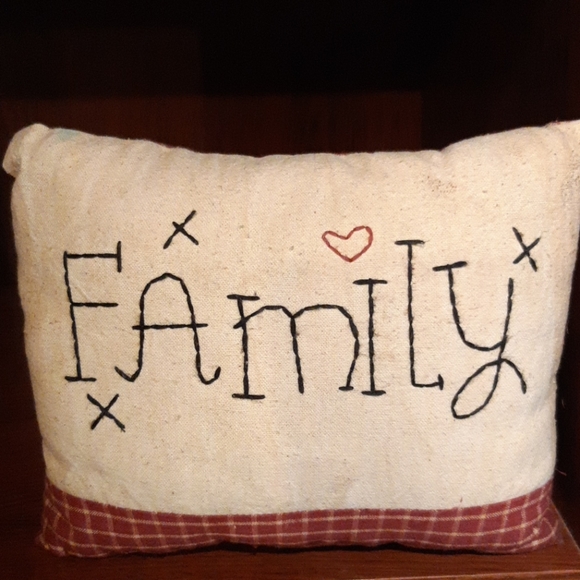 Country decor pillow - Picture 2 of 3